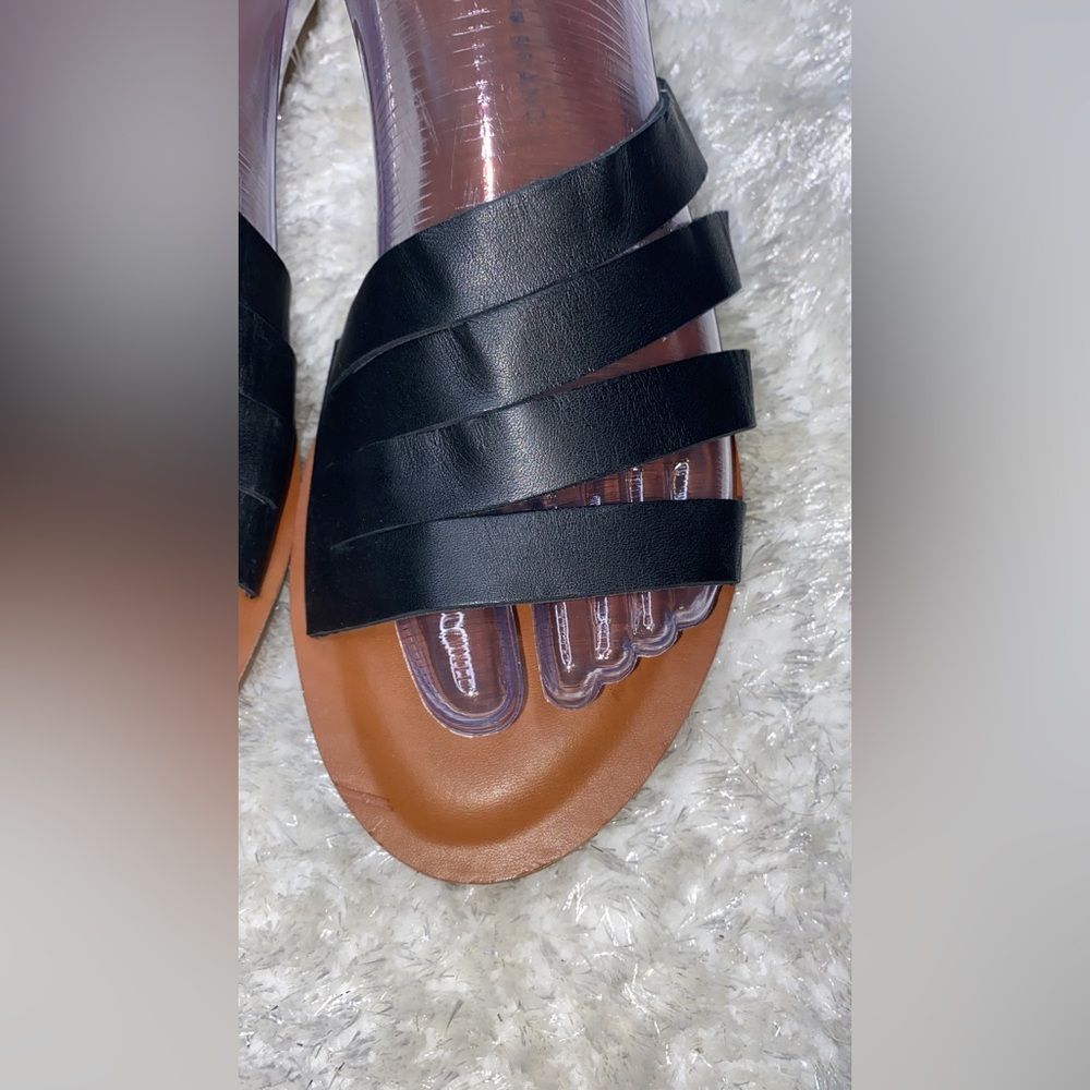 Lucky Brand
Lucky Brand Women's Anika Leather Black Sandal - Picture 6 of 11